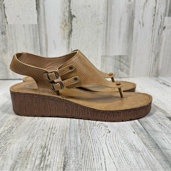 Journee Collection Mckell Tan Slip On Thong Wedge Platform Sandals #930 - Picture 8 of 11